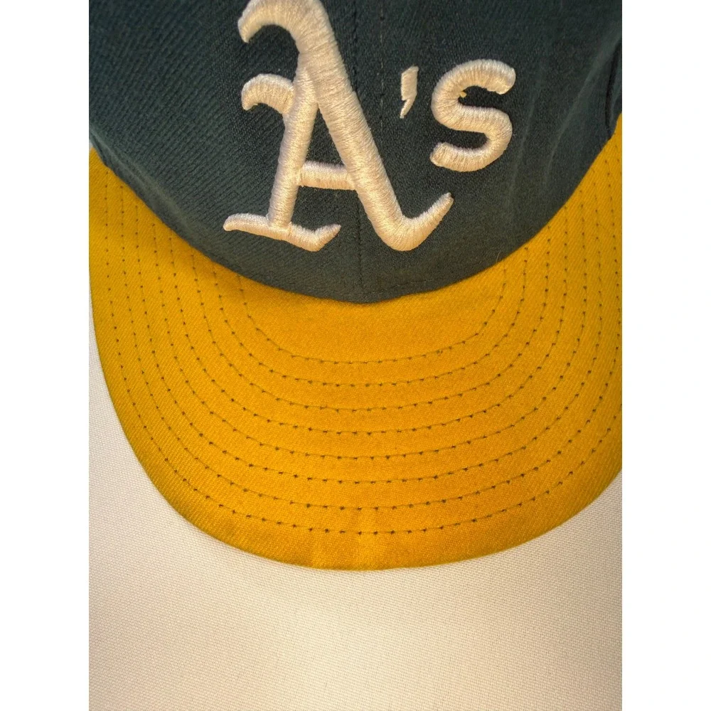New Era Oakland Athletics 59FIFTY Hat‎ Green Yellow MLB Size 7 3/4 vintage